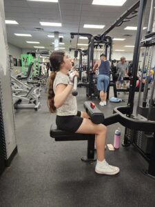 Sophie - lateral pulls