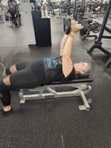 Jess - Dumbbell Skull Crushers